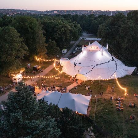 Šapitó Azylu 78 na pražském Výstavišti