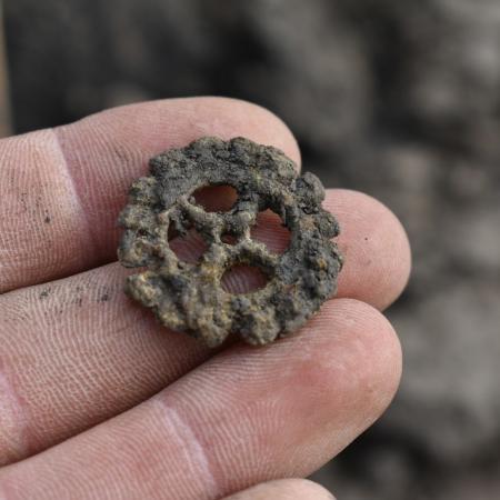 Archeologocký nález amuletu