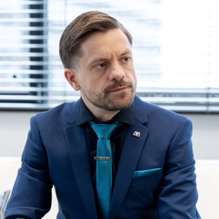 Jiří Mádl jako Tomáš Kolman