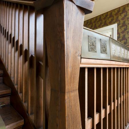 Uvnitř vily se nově nachází expozice kubistické architektury a designu