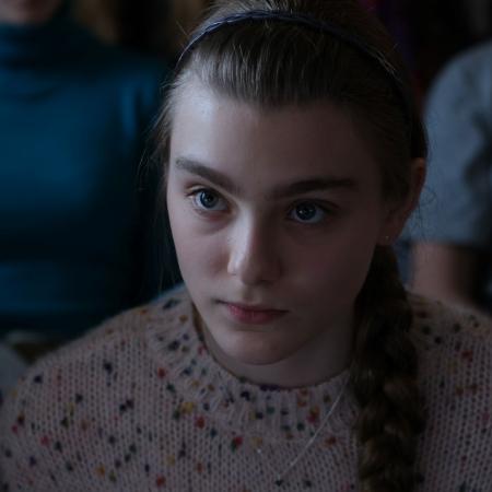 Kateřina Falbrová v roli třináctileté sboristky Karolíny