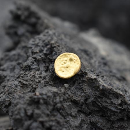 Archeologocký nález zlatých keltských mincí
