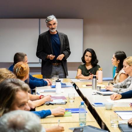 Film se z velké části odehrává na gymnáziu v Mikulově
