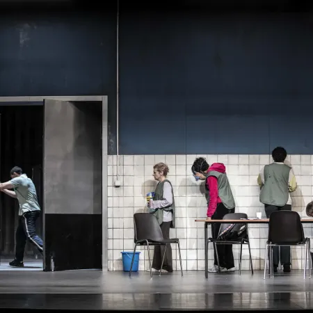 Inscenace Alexandera Zeldina Opatruj se