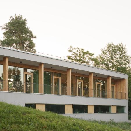 Českou cenu za architekturu získal Dům pro Julii studia ČTYŘSTĚN