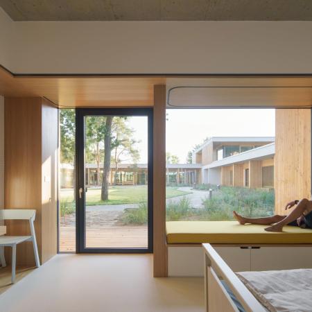 Českou cenu za architekturu získal Dům pro Julii studia ČTYŘSTĚN