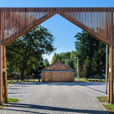 Příšovická náves, atakarchitekti