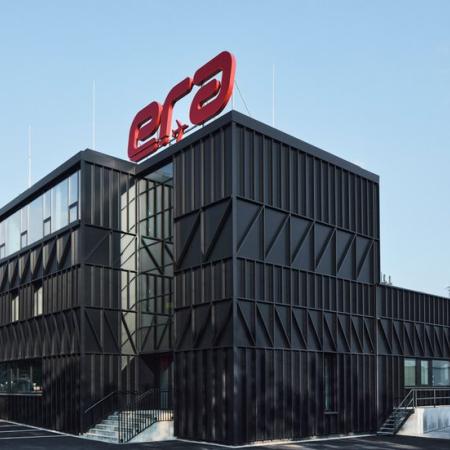 Rekonstrukce a přístavba výrobní budovy Era, a.s., Bíza architekti