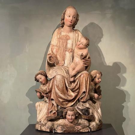 Národní Galerie Praha představila vzácnou gotickou sochu Madona z Havraně