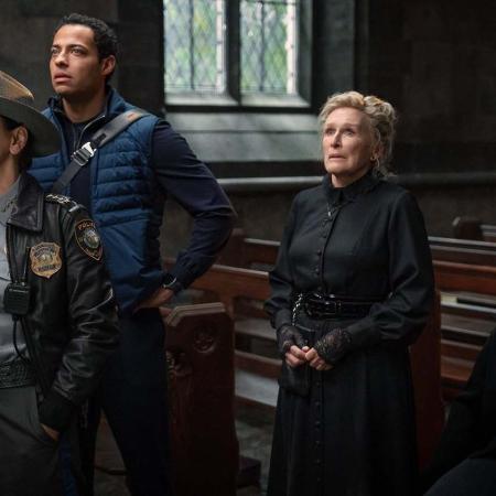 Na nože: Probuzení mrtvého muže