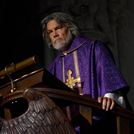 Na nože: Probuzení mrtvého muže