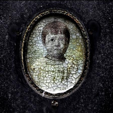 PROMĚNY PRAHY (GRANT PRIMÁTORA PRAHY) Kateřina Šulová, ČTK, Olšanské hřbitovy v detailu