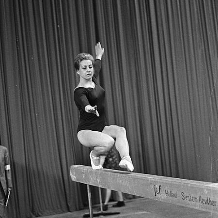 Slavná česká gymnastka Věra Čáslavská zemřela 30. srpna 2016 (na snímku z roku 1965)