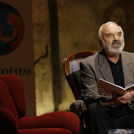 Zdeněk Svěrák se narodil 28. března 1936