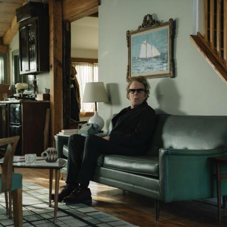 Tom Waits v roli otce, který žije dvojím životem