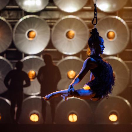 Inscenace Rest in Euphoria souboru Cirk La Putyka