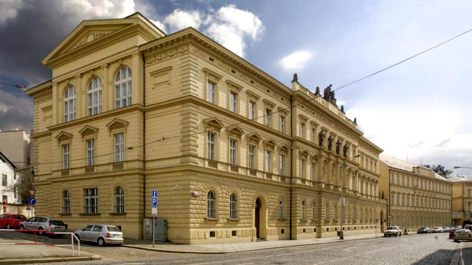 Hlavní budova ministerstva