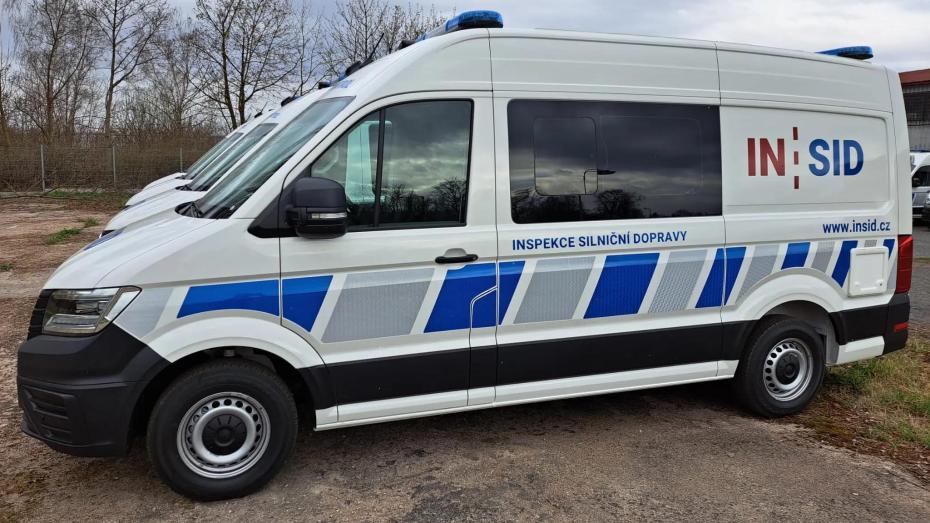 Automobil Inspekce silniční dopravy (INSID)