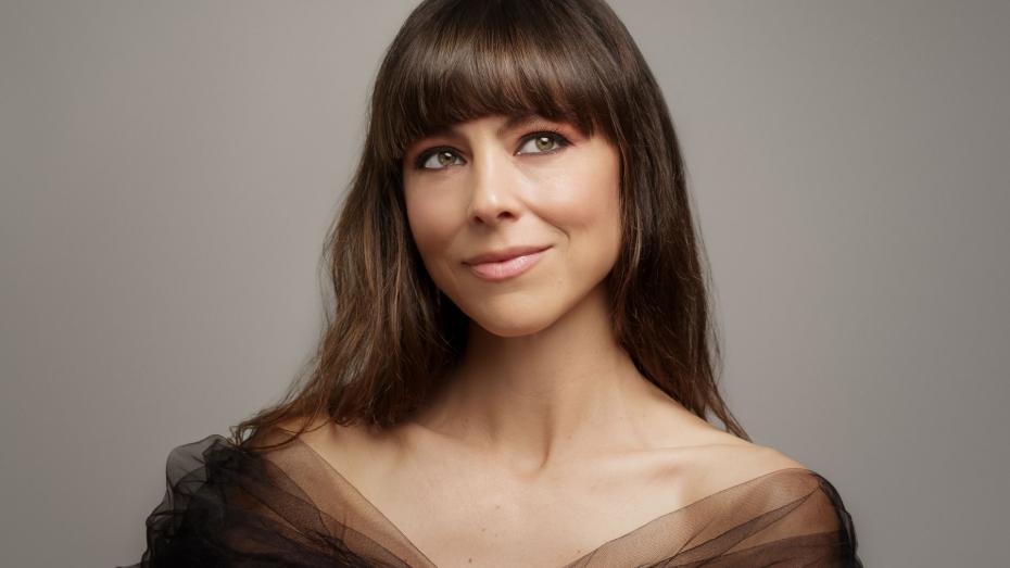 Americká sopranistka Corrine Winers se společně s Pavlem Černochem představí v programu Opera Gala