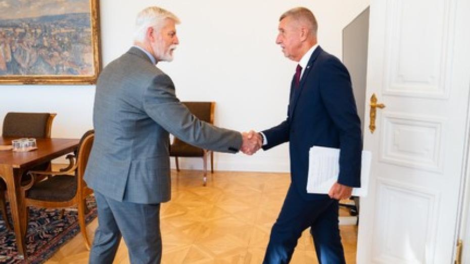 Prezident Petr Pavel na společné schůzce s Andrejem Babišem