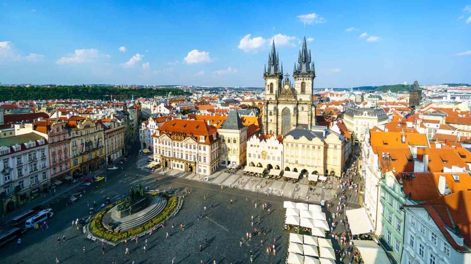 Staroměstské náměstí