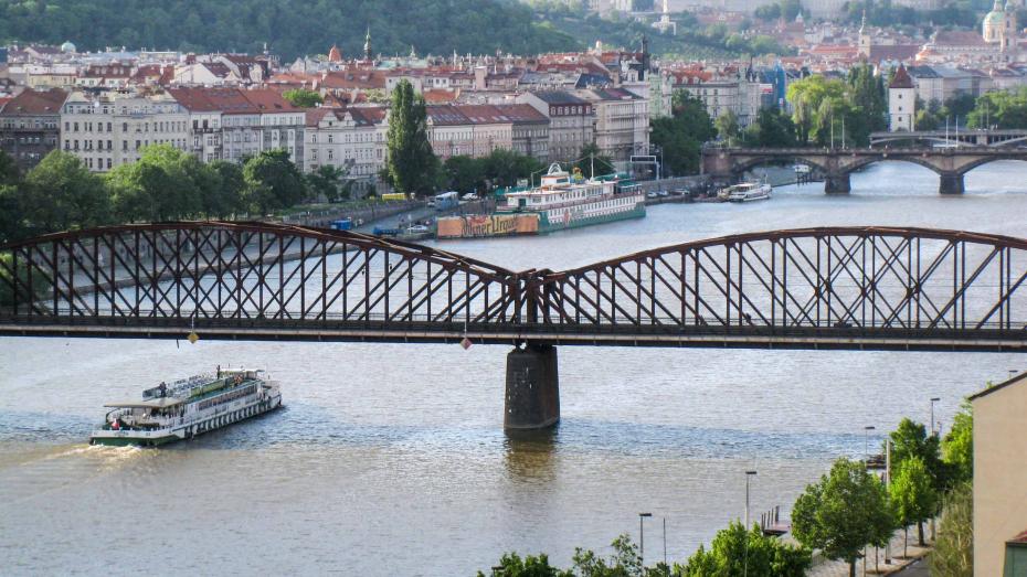 Vyšehradský železniční most