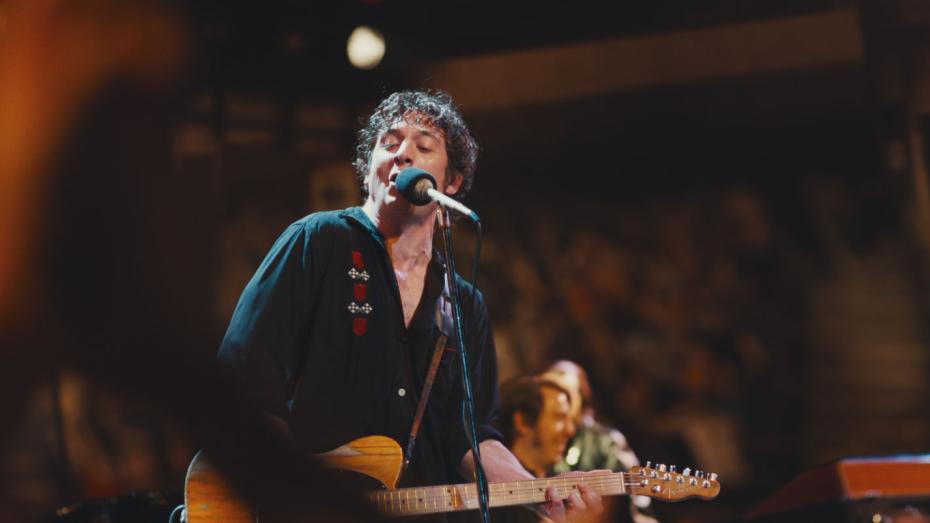 Film napsal a režíroval Scott Cooper