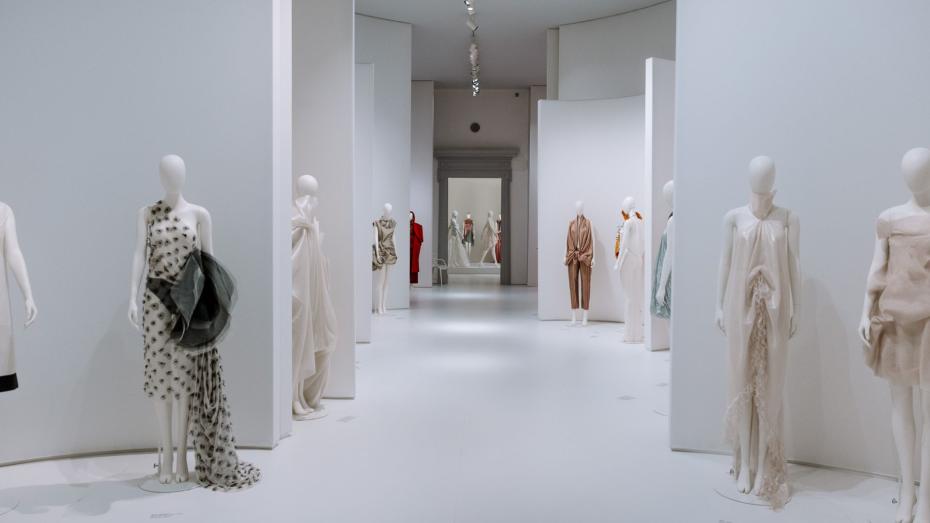 V Uměleckoprůmyslovém muzeu Brno začala retrospektiva Liběny Rochové s názvem Doteky