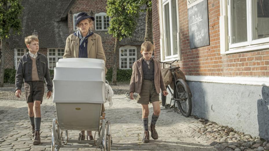 Scénář vznikl na základě reálných vzpomínek německého herce a režiséra Harka Bohma