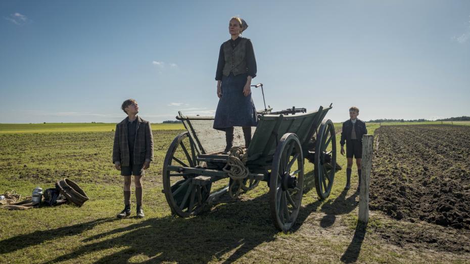 Film se odehrává v posledních dnech války na ostrově v Severním moři