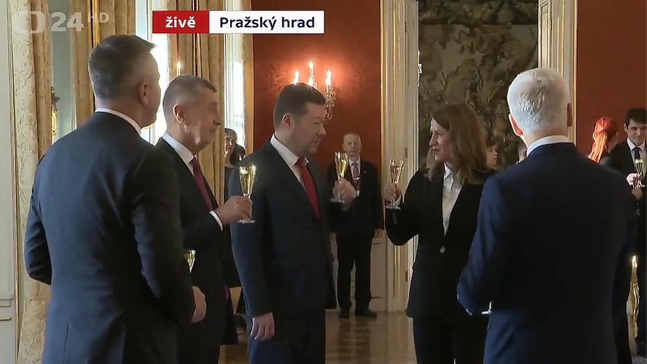 Druhý zleva Andrej Babiš, Tomio Okamura, Tünde Bartha a Petr Pavel.