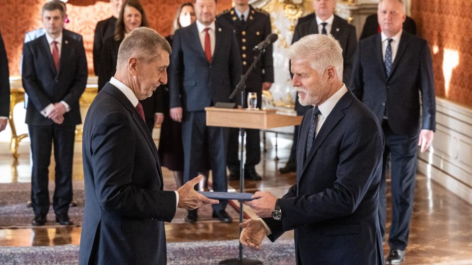 Prezident Petr Pavel jmenoval Andreje Babiše premiérem