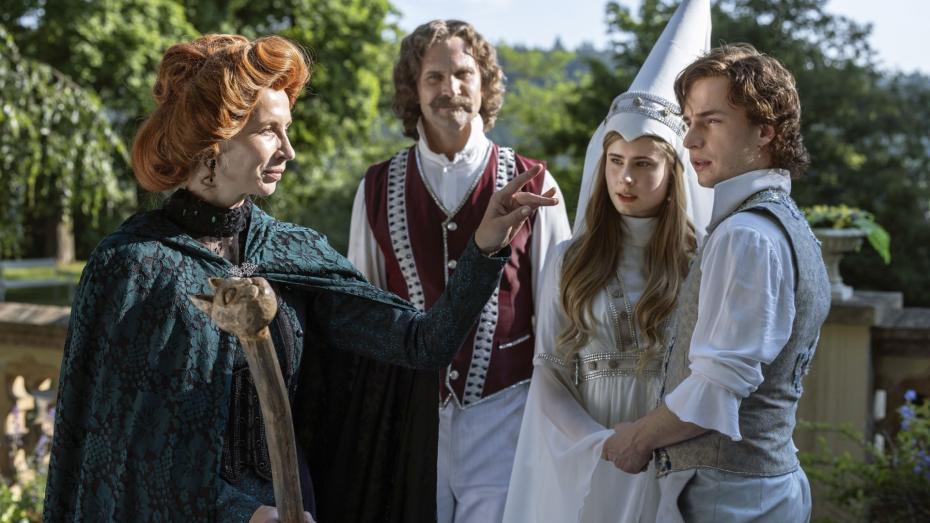 Štědrovečerní pohádka režiséra Ivo Macharáčka Záhada strašidelného zámku