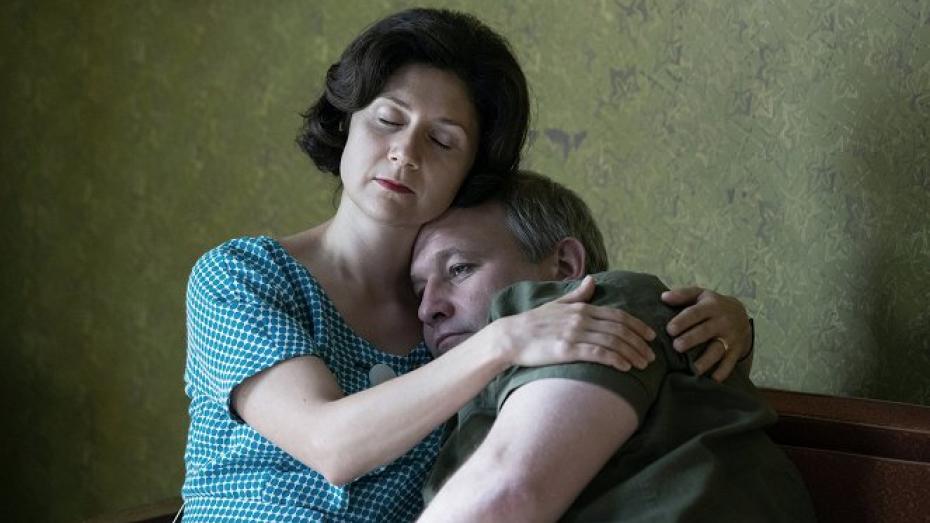 Martha Issová a Marek Taclík v minisérii Dukla 61 z roku 2018