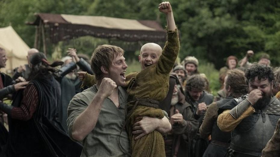 Seriál Rytíř sedmi království se dějově vrací o sto let před Hru o trůny