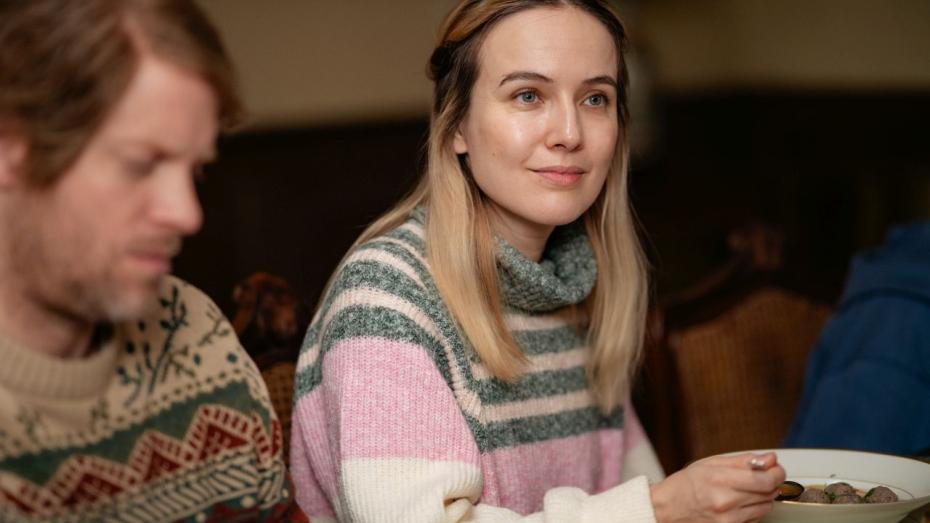 Jakub Prachař a Tereza Ramba v  černé komedii Něco jako rodina