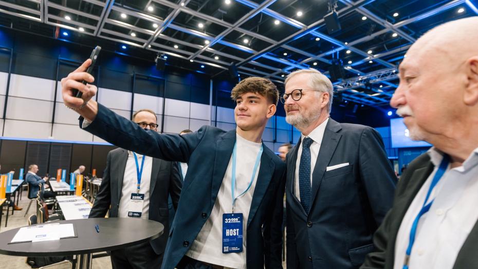 Končící předseda ODS Petr Fiala na sněmu