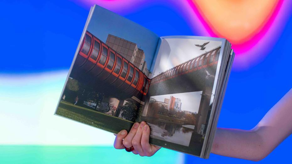 Kniha DEVADE vycházející ke stejnojmenné výstavě