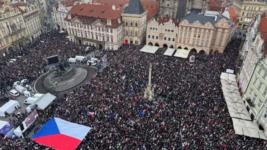 Demonstrace na podporu prezidenta Pavla