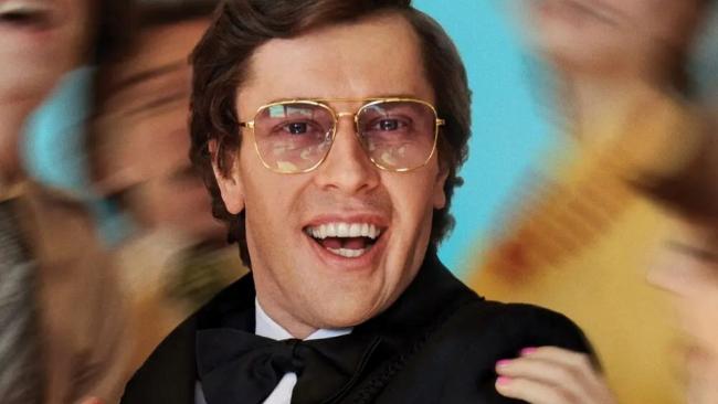 Vladislav Plevčík jako zpěvák Karol Duchoň