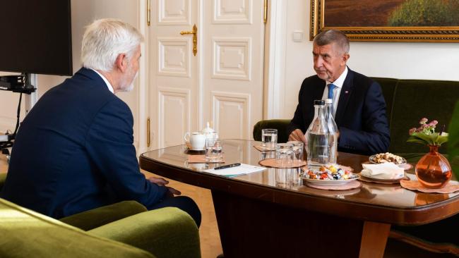 Petr Pavel jedná s Andrejem Babišem